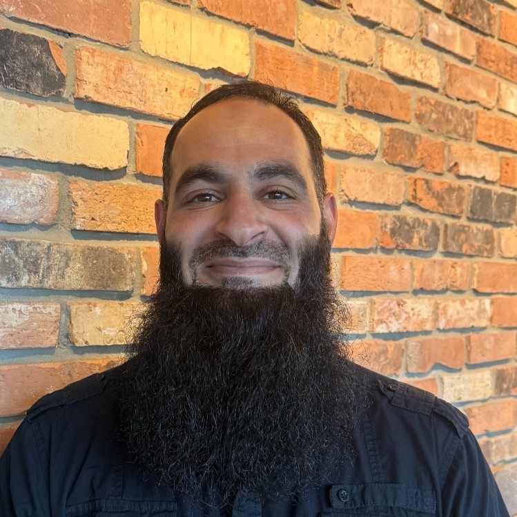 Richard – Barber at Heritage Club Barbershop in Tampa, FL
